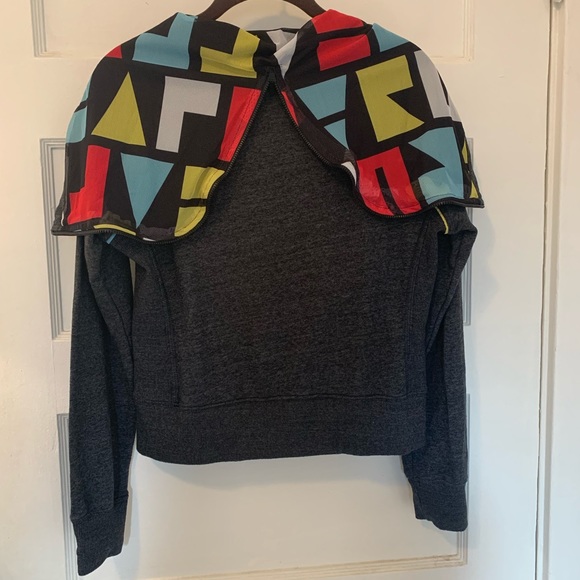 Brooks Revival Hoodie - Picture 11 of 16